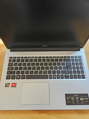 Laptop Acer Aspire 3 A315-23-r8tc 15.6 Hd, Amd R 7 512g /v (Usado)