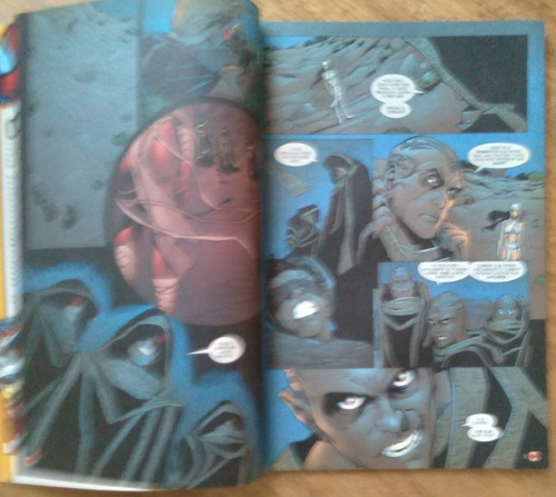 26g Gibi Justiceiro E Elektra 12 / Ed Panini 2004 / Tentacul (Usado)
