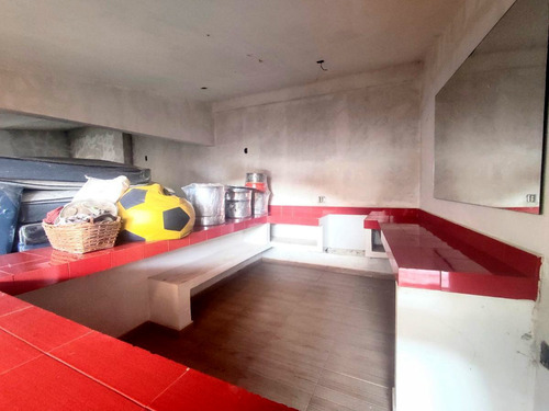 Inmueble En Venta De 1,532m2 Muy Cerca De Zona Esmeralda Y La Salle