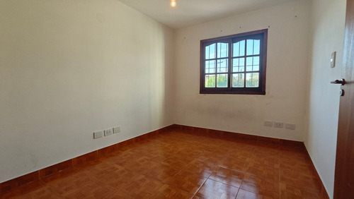 Ph Triplex 4 Ambientes Con Patio Caseros