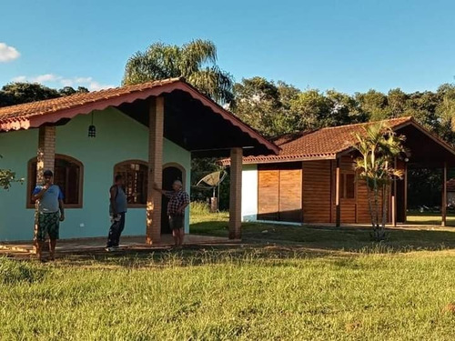 Imagem 1 de 11 de Sítio 1,79 Alqueires,10 Minutos De Botucatu,cercada Por Água,uma Ilha,escriturada - Ch00095 - 69590043