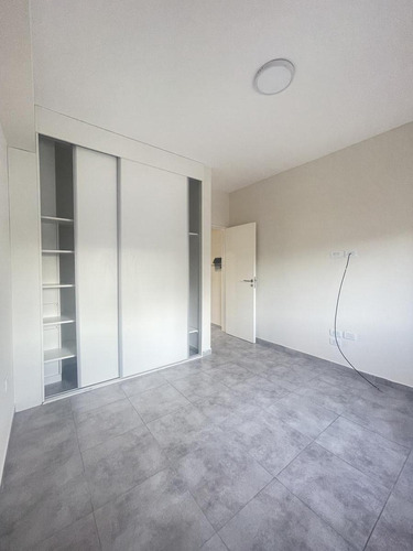 Imagen 7 de 16 de 1 D - 45 Mts. - Terraza - Centro .