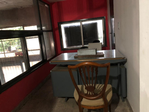 Venta Galpon Deposito Olivos Vicente Lopez 270m2 Cub.