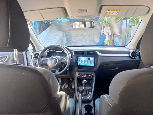 Imagen 9 de 15 de Mg Zs 1.5 Std Mt 5p