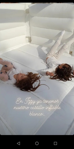 Imagen 2 de 5 de Alquiler De Castillo Blanco Inflable