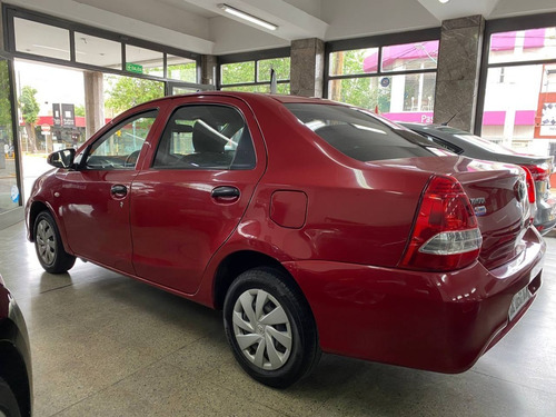 Imagen 6 de 16 de Toyota Etios 1.5 X 6 Ta. 4 Ptas. Año 2017.