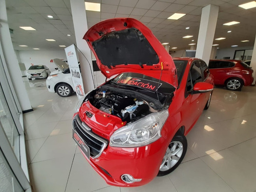Peugeot 208 Allure 1.5 Sedan