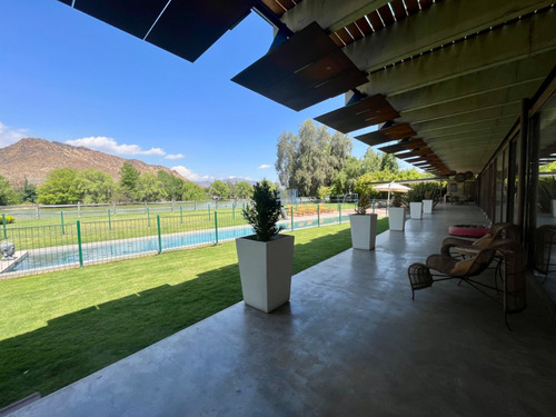 Venta Casa Moderna, Con Orilla Laguna Privada