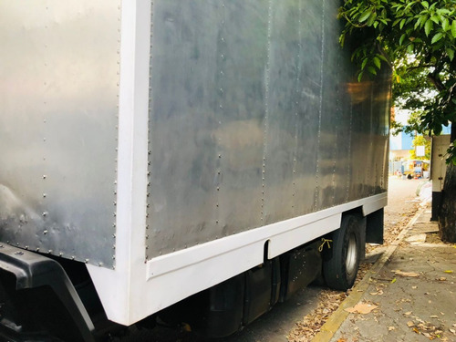 Imagen 10 de 16 de Ford Cargo 1721