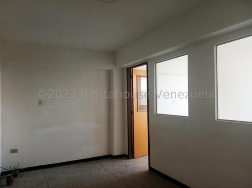 Milagros Inmuebles Oficina Alquiler Barquisimeto Lara Zona Centro Economica Comercial Economico Código Inmobiliaria Rent-a-house 24-8042