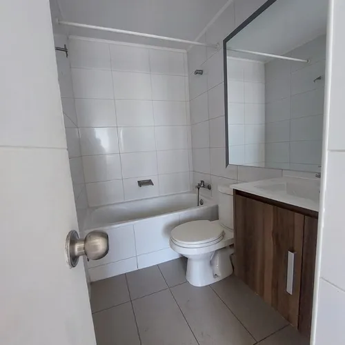 Amplio Depto En Venta 2d+2b Y Estacionamiento