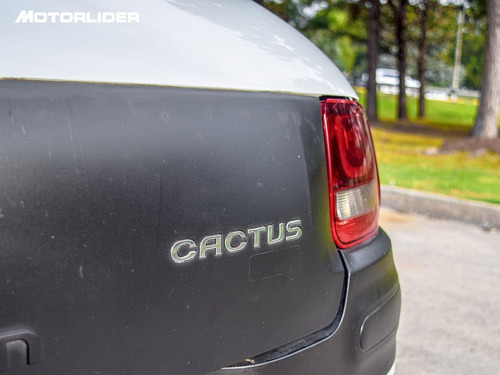 Imagen 20 de 25 de Citroën C4 Cactus 1.2 Feel Plus Ext Full| Permuta / Financia