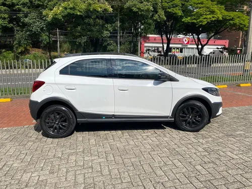 Chevrolet Onix Activ 1.4 LTZ mecanico