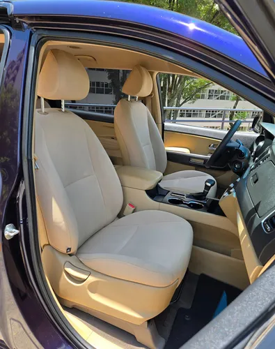 Kia Sedona 3.3 V6 Lx At