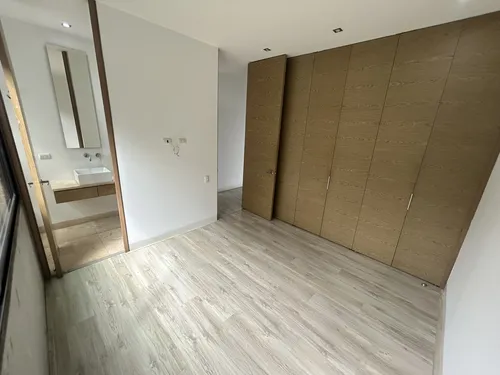 Apartamento En Arriendo Ubicado En El Poblado Sector Los Balsos (26986).