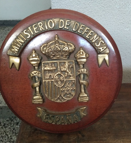 Escudo España Ministerio De Defensa Bronce Sobre Madera 15cm