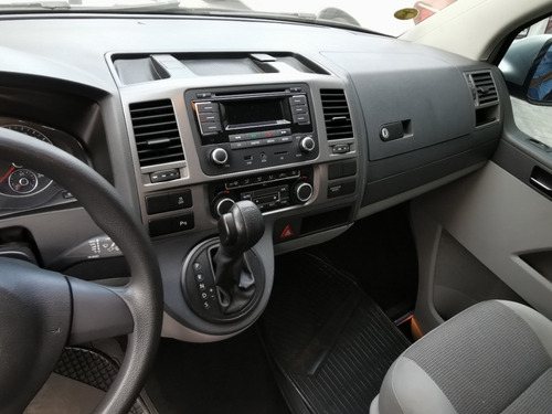 Imagen 9 de 15 de Vw Caravelle 7 Pasajeros Tdi Impecable 2014