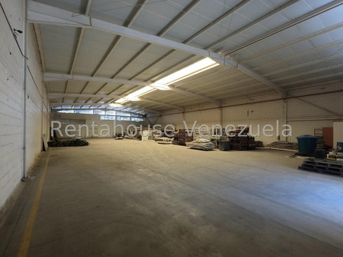 Manuel Perez Vende Excelente Galpón En Zona Industrial Ii De Barquisimeto Mls#25-6695