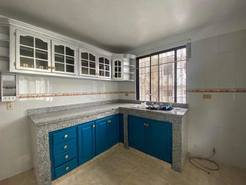 Imagen 10 de 14 de Apartamento De Tres Habitaciones Próximo A Utesa Herrera