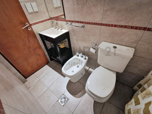 Departamento De 1 Dormitorio Con Terraza Privada En Venta En La Plata