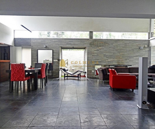 Moderna Casa San Rafael- Ref: 2463