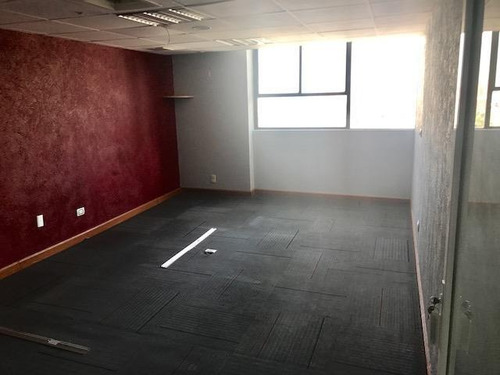 Anzures, Oficina 246m2 Completamente Acondicionad, 6 Amplios Privados, Sala De Juntas, Amplias Áreas Abiertas De Trabajo, 2 Estacionamientos, 3 Baños, Área De Cocina. Excelente Ubicación, Muy Cerca D