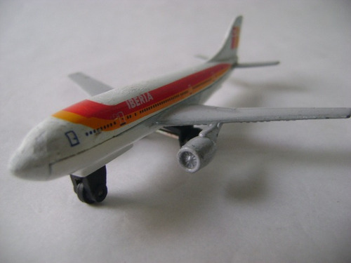 Imagen 8 de 10 de Nico Avion Metal A300b Airbus 10 X 9 Cm (avv 42)