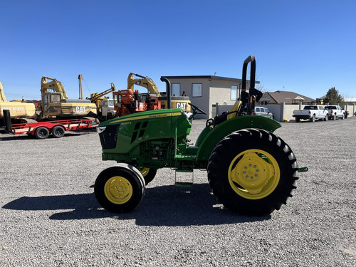 John Deere 5050e