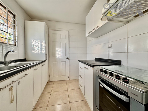 Casa En Venta De 3 Dorm. En Villa Alemana