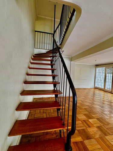 Hermosa Casa 4d 2b 165 M² En Candelaria Goyenechea, Vitacura