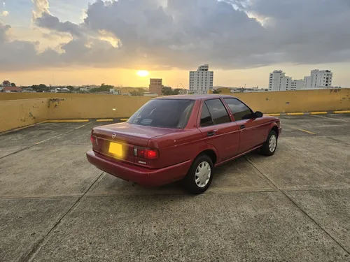 Nissan Sentra 1.6 B13 Lujo