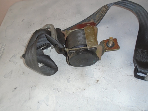 Imagen 2 de 3 de Vendo Cinturon De Seguridad Trasero Derecho De Ford Taurus