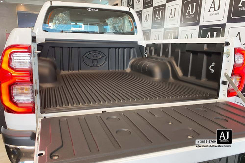 Toyota Hilux 2.8 D-4D TURBO DIESEL CD SRV 4X4 AUTOMÁTICO