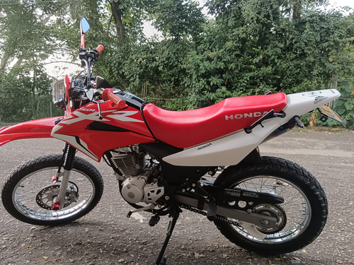 Moto Honda Xr 150.modelo 2024,modificada,