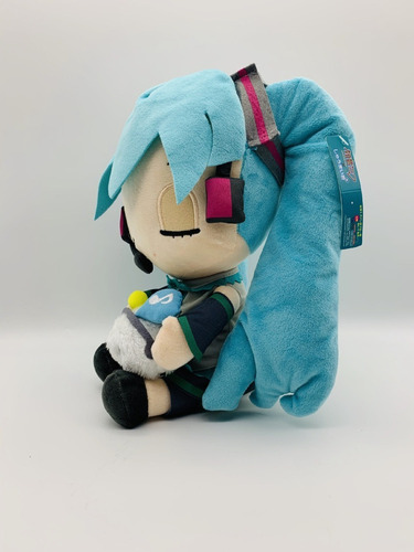 Hatsune Miku Sosteniendo Conejo Muñeco Peluche Juguete 28cm