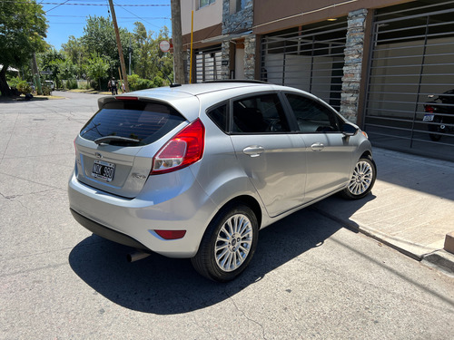 Ford Fiesta Kinetic 1.6 Se Plus Powershift 120cv