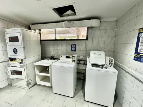 Amoblado Amplio Departamento En Arriendo 3d+1d Servicio-4b+e