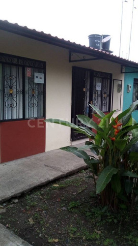 Casa De Un Nivel En Venta