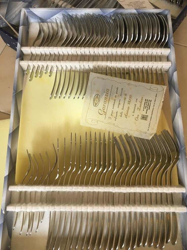 Cubiertos De Acero Inoxidable Gottinghen Laminado En Oro Ita