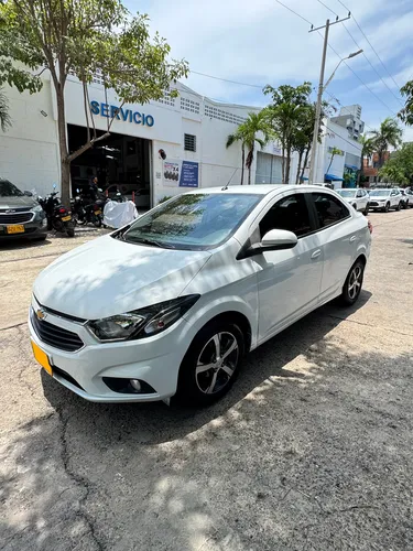 Onix Sedan