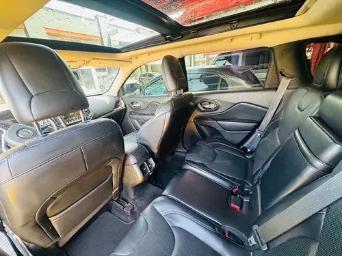 Jeep Cherokee 3.2 Longitude Plus