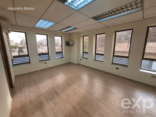 Oficina En Arriendo En Providencia