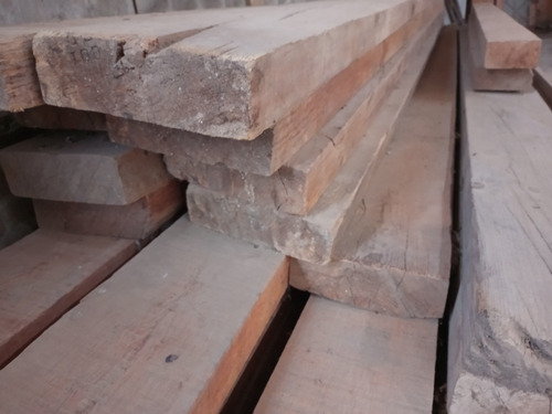 Imagen 3 de 4 de Vigas De Madera De Pino