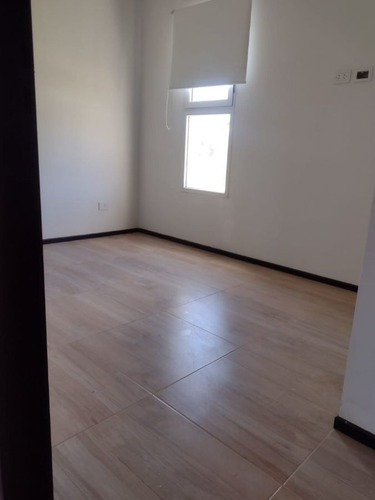 Imagen 17 de 17 de Casa En Venta De 3 Dormitorios C/ Cochera En Guernica
