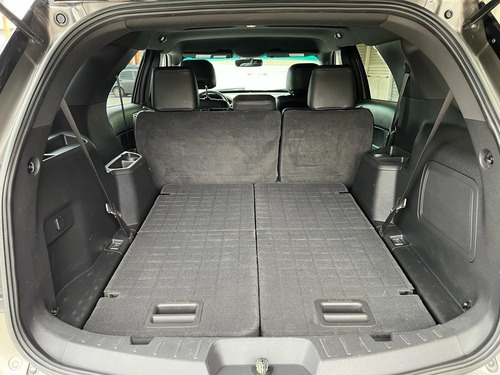 Imagen 8 de 14 de Ford Explorer Limited 4x4