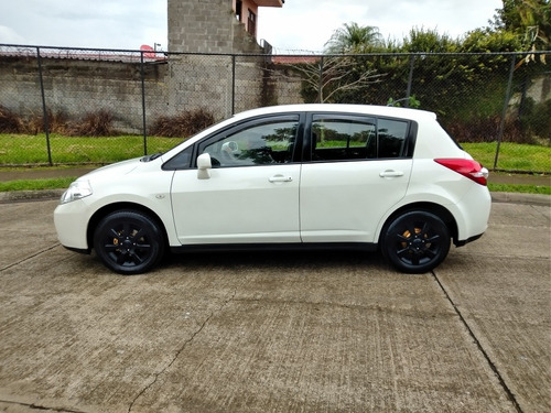 Imagen 8 de 11 de Nissan Tiida