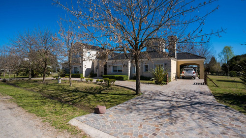 Venta Casa En Fincas De San Vicente