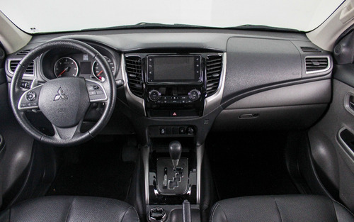 Imagem 15 de 18 de Mit L200 Triton Hpe Sport Branca