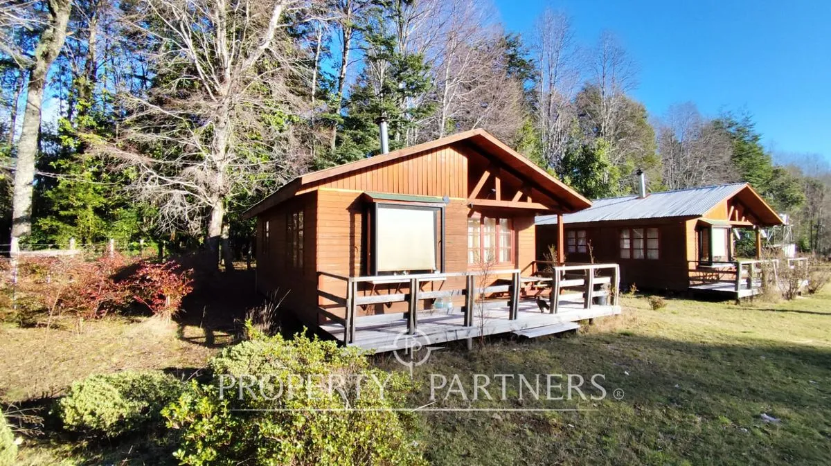 Imagen 1 de 30 de Parcela De 5.000 Mts2 Con 2 Cabañas