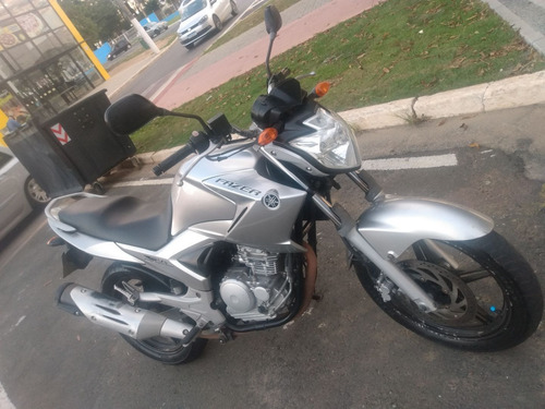Imagem 3 de 6 de Fazer 250 Fazer